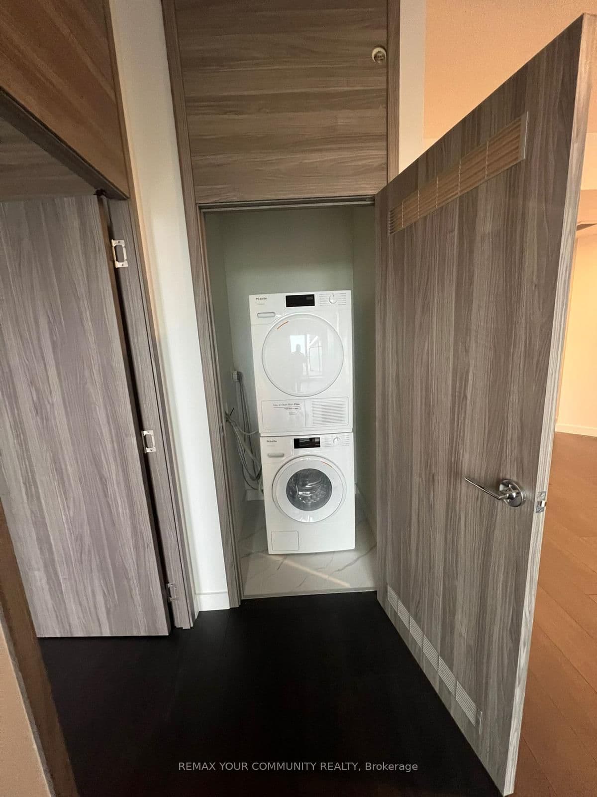 18 Esther Shiner Boulevard, Unit 652 thumbnail 12