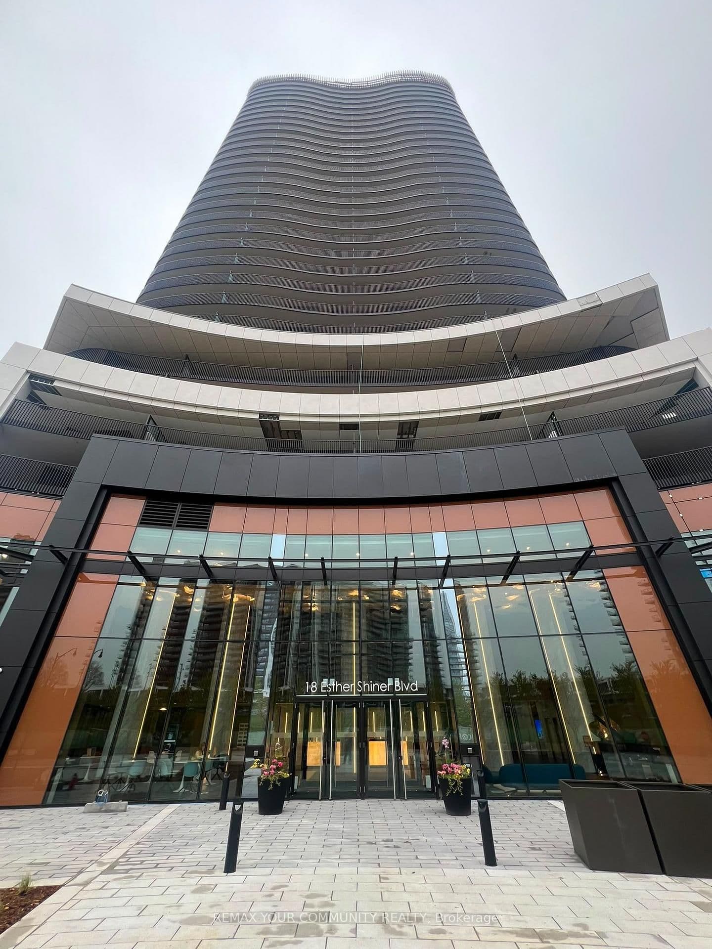 18 Esther Shiner Boulevard, Unit 652 thumbnail 4