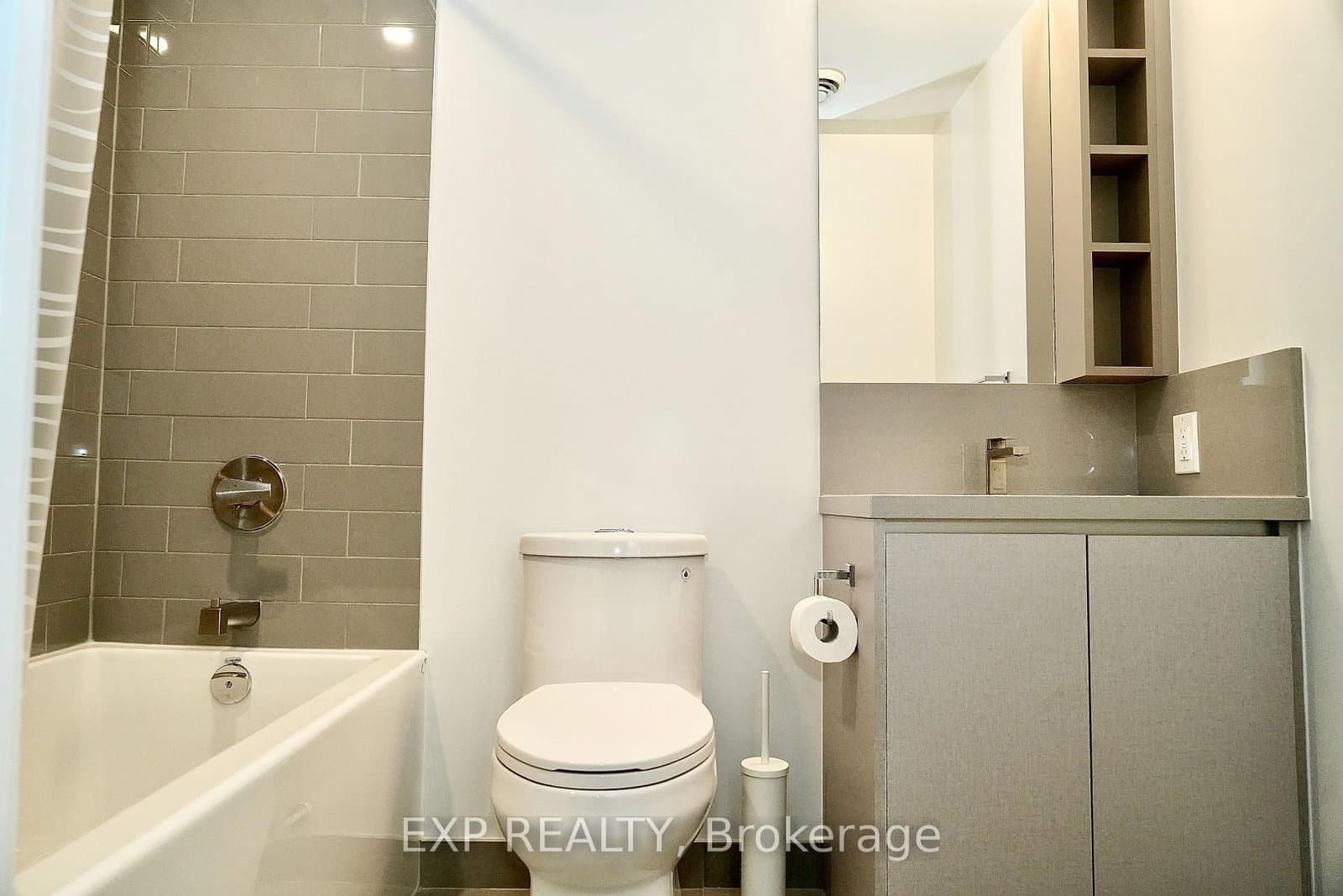 319 Jarvis Street, Unit 4711 thumbnail 7