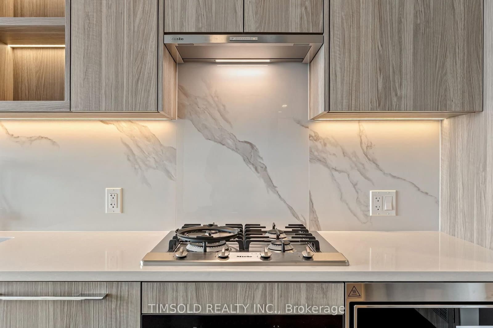 18 Esther Shiner Boulevard, Unit 1609 thumbnail 25
