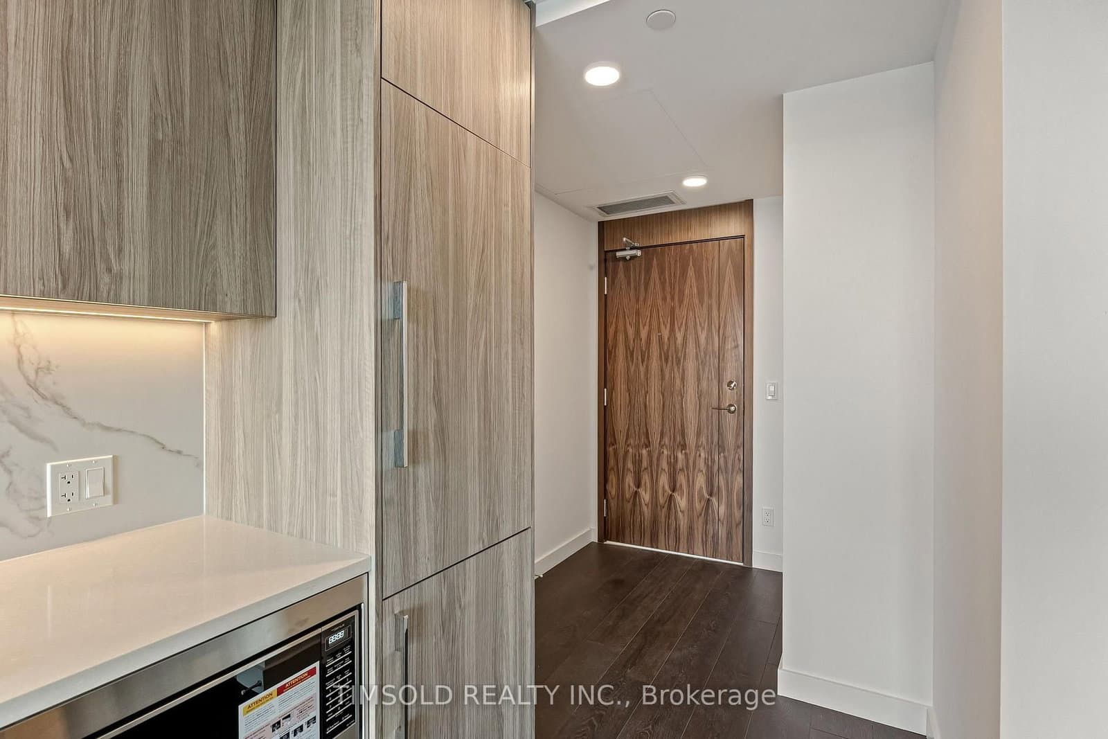 18 Esther Shiner Boulevard, Unit 1609 thumbnail 7