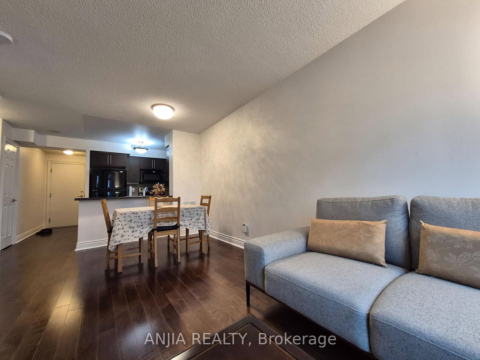 25 Greenview Avenue, Unit 1024 thumbnail 12