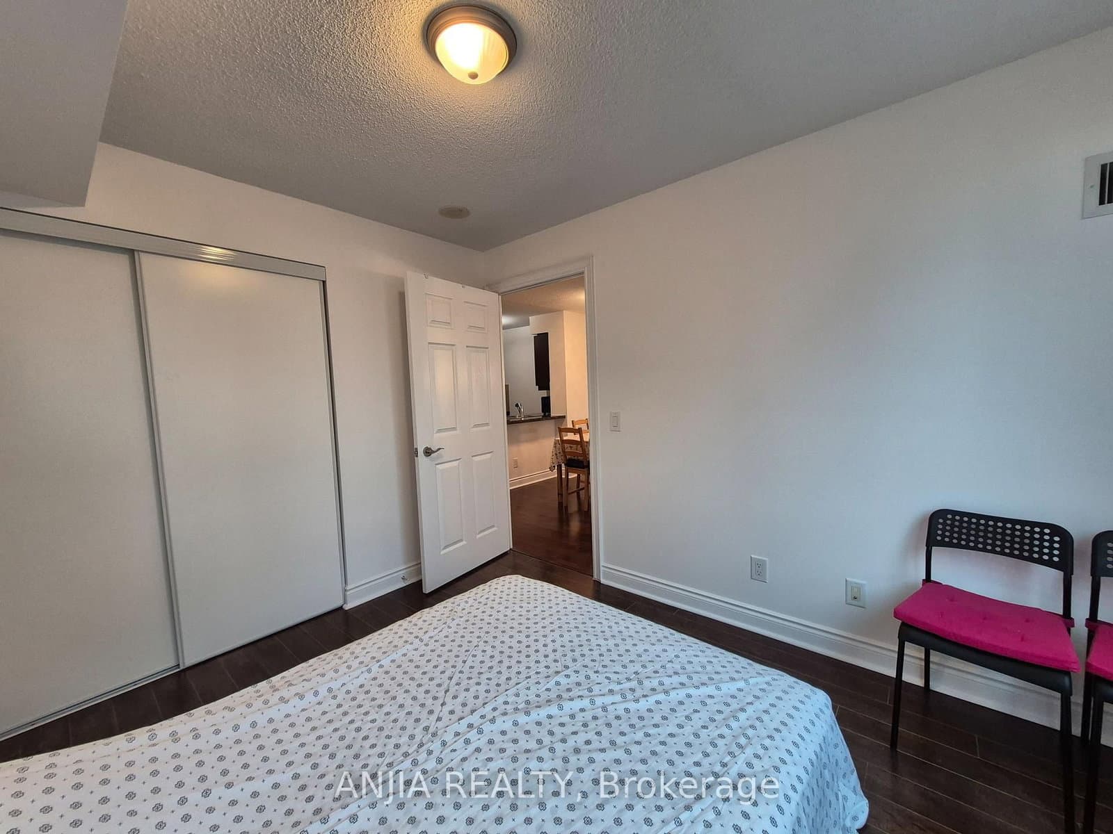 25 Greenview Avenue, Unit 1024 thumbnail 15