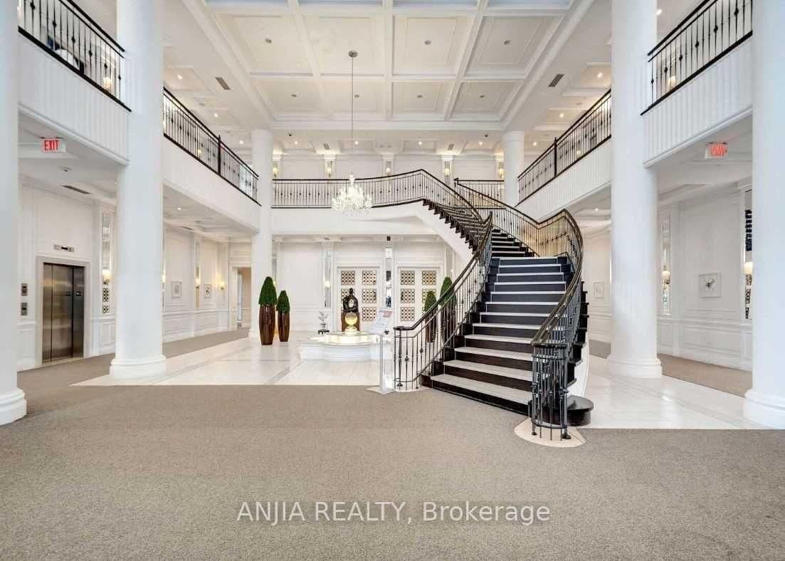 25 Greenview Avenue, Unit 1024 thumbnail 4