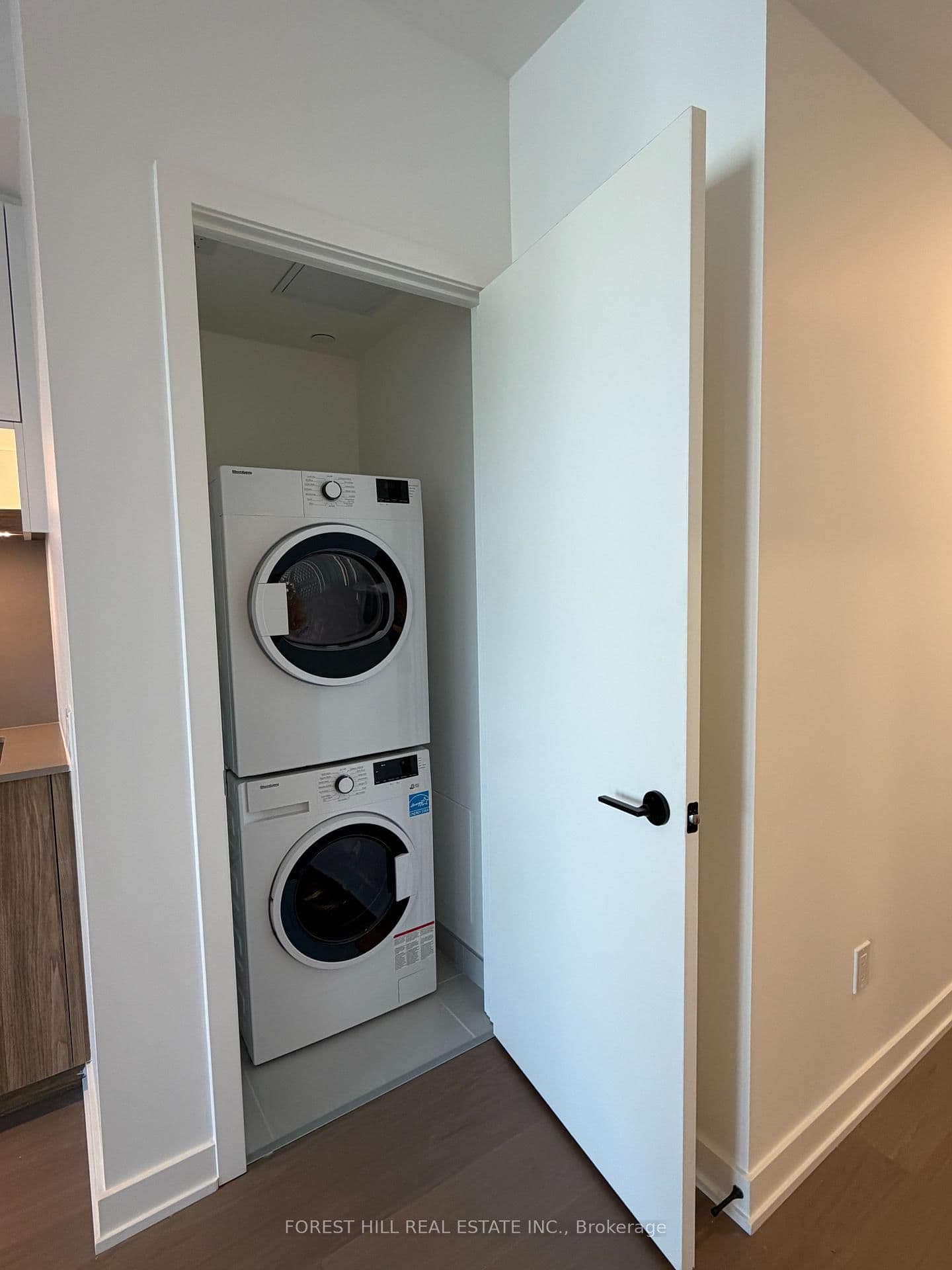 91 Montclair Avenue, Unit 710 thumbnail 16