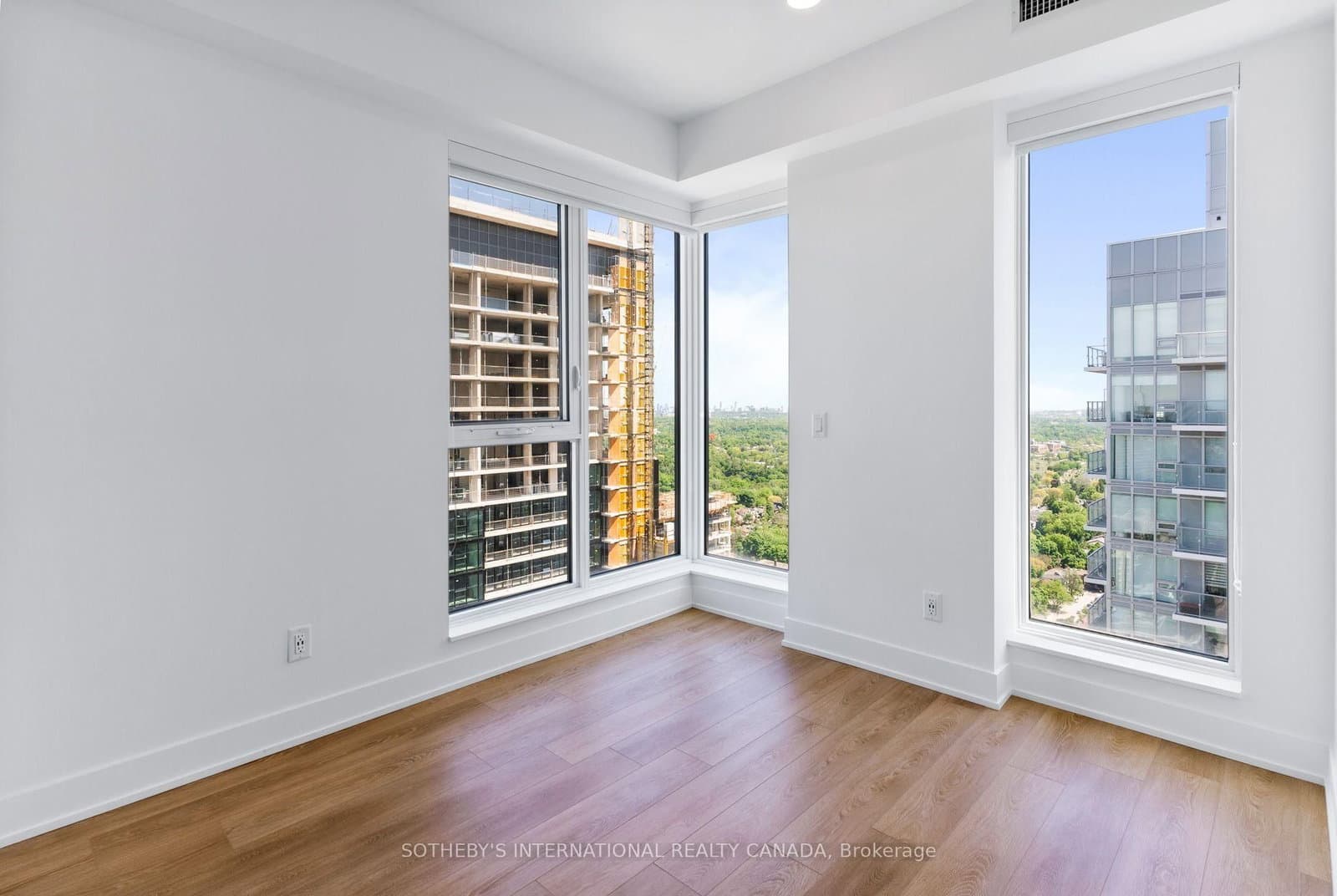 200 Redpath Avenue, Unit 1101 thumbnail 12