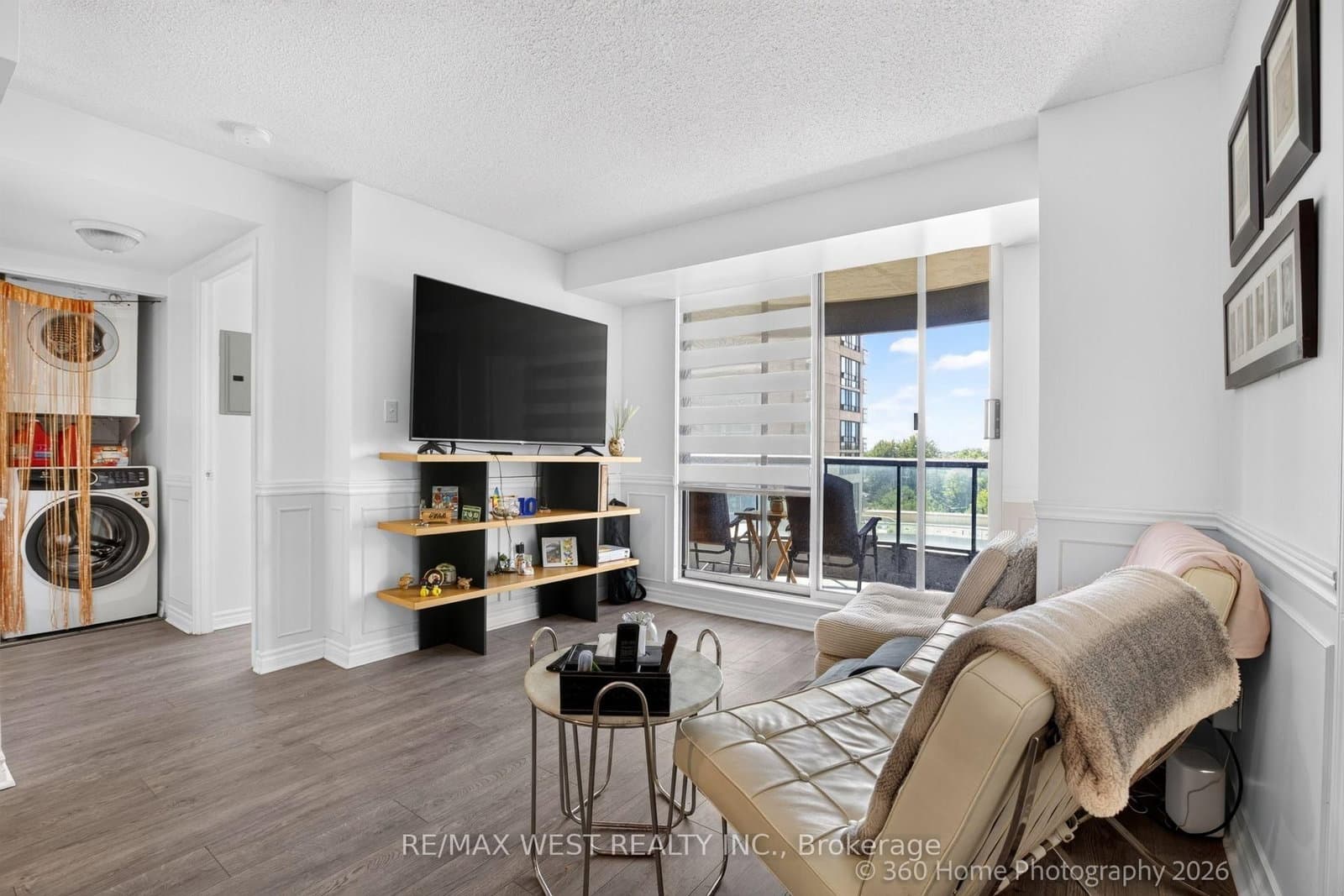 7 Lorraine Drive, Unit 706 thumbnail 14