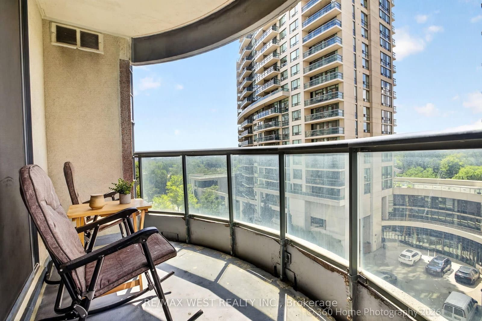 7 Lorraine Drive, Unit 706 thumbnail 25