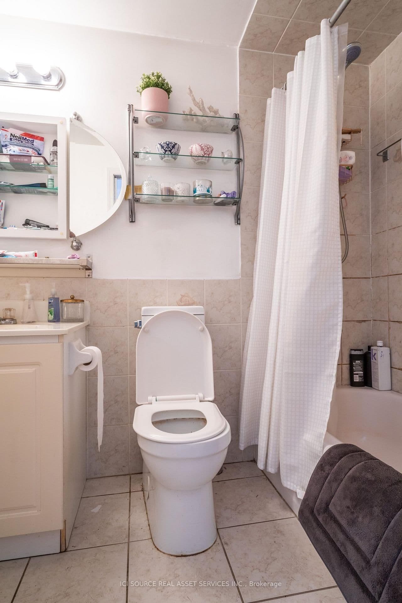 693 Euclid Avenue, Unit 2 thumbnail 11