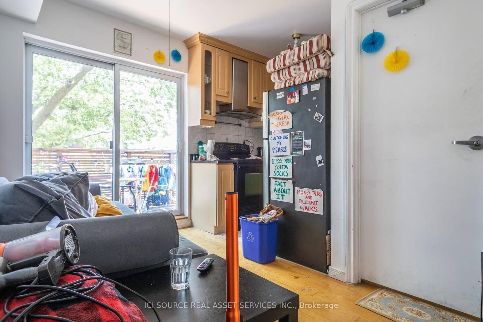 693 Euclid Avenue, Unit 2 thumbnail 3