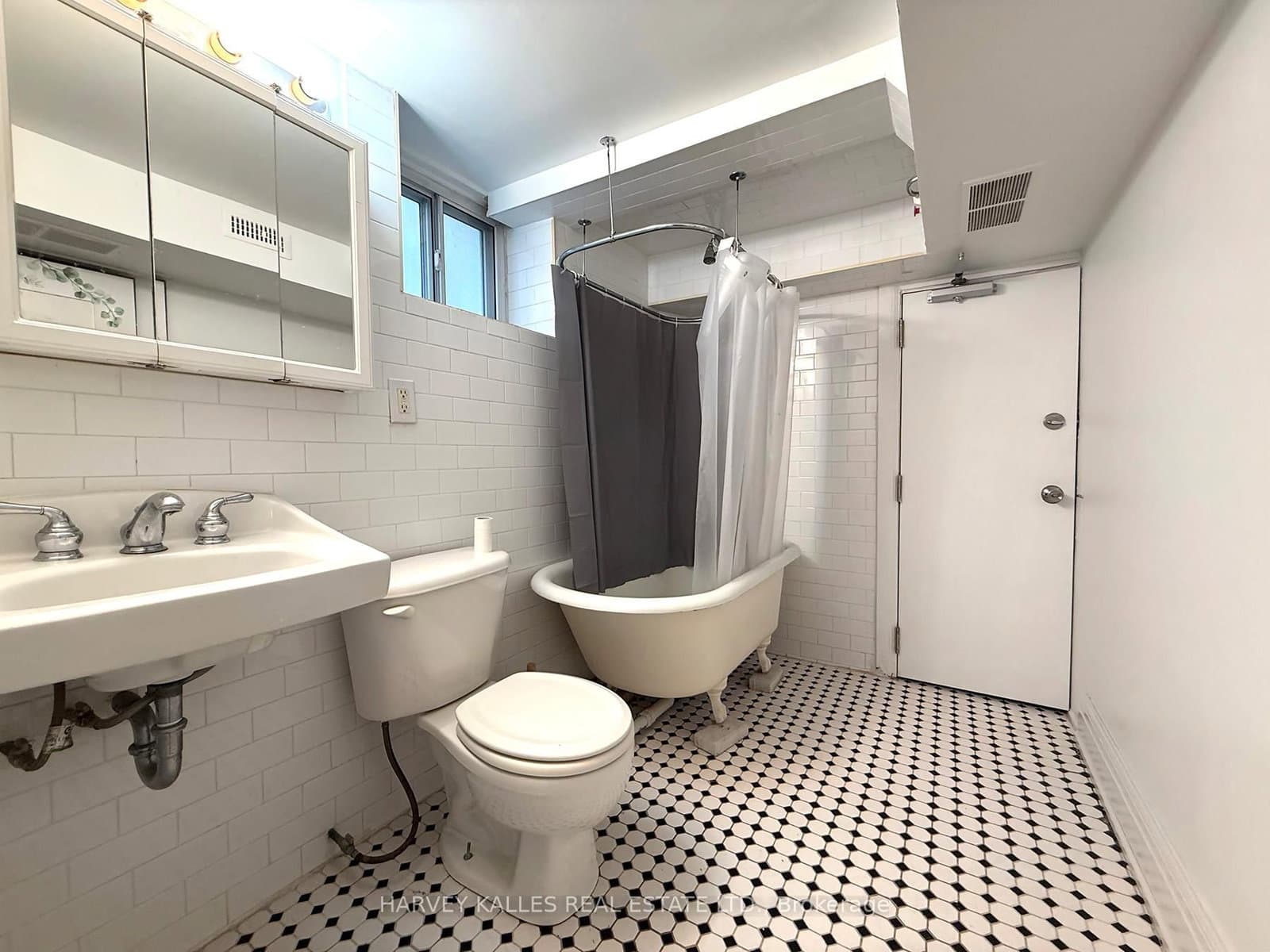 42 Glencairn Avenue, Unit Bsmt thumbnail 10