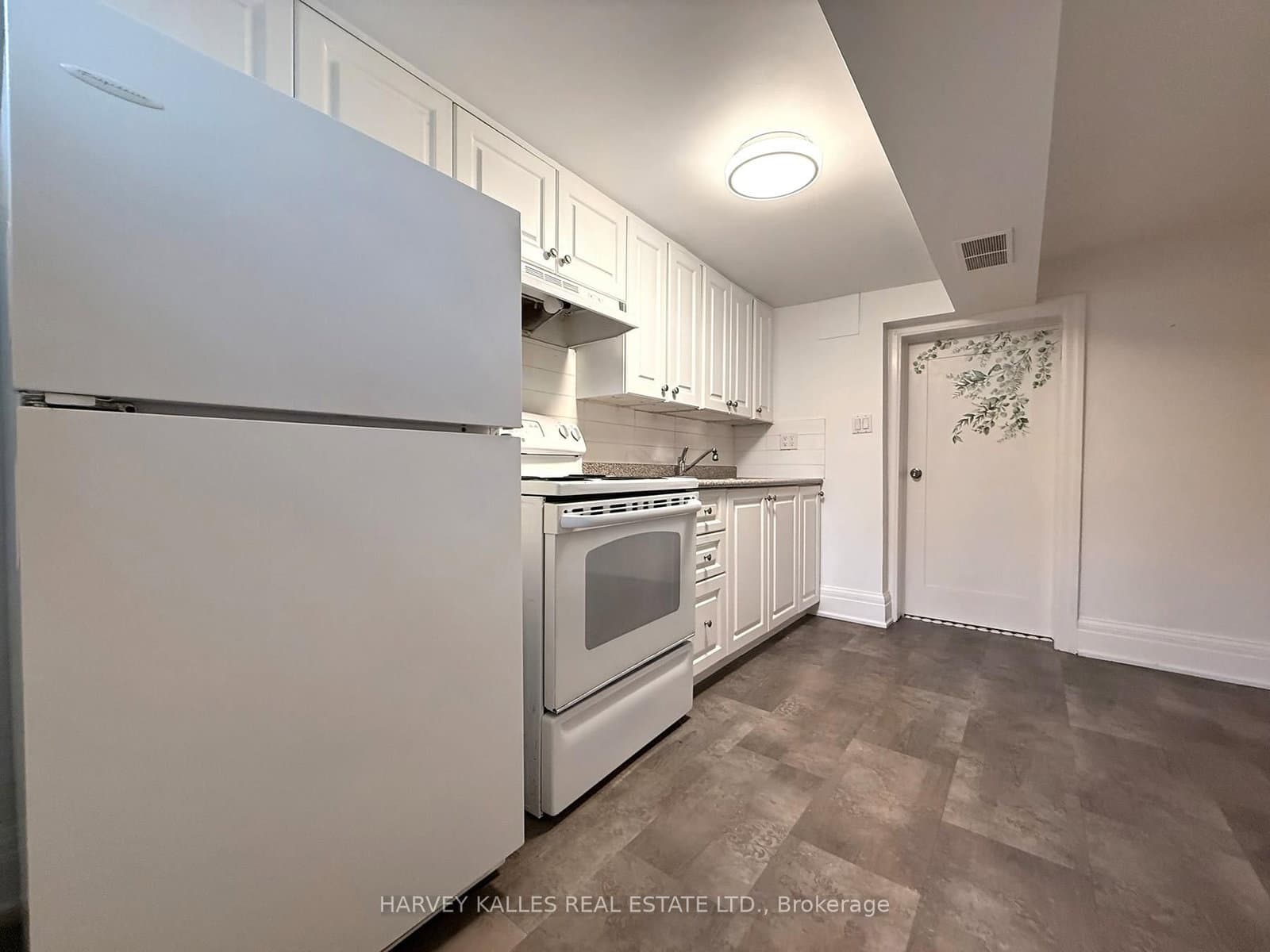 42 Glencairn Avenue, Unit Bsmt thumbnail 8
