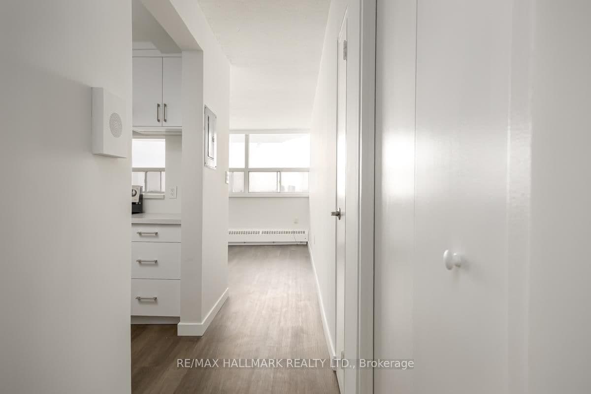 5949 Yonge Street, Unit 1105 thumbnail 5