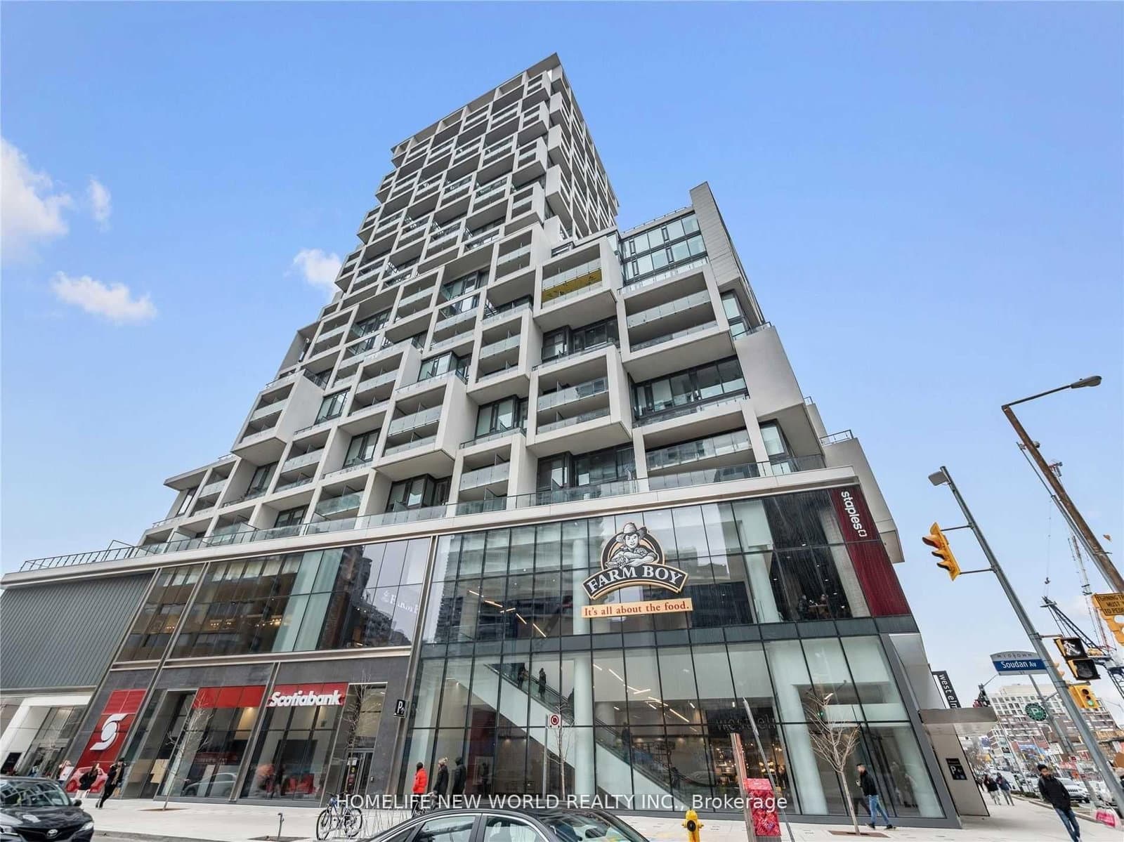 #920 - 8 Hillsdale Avenue