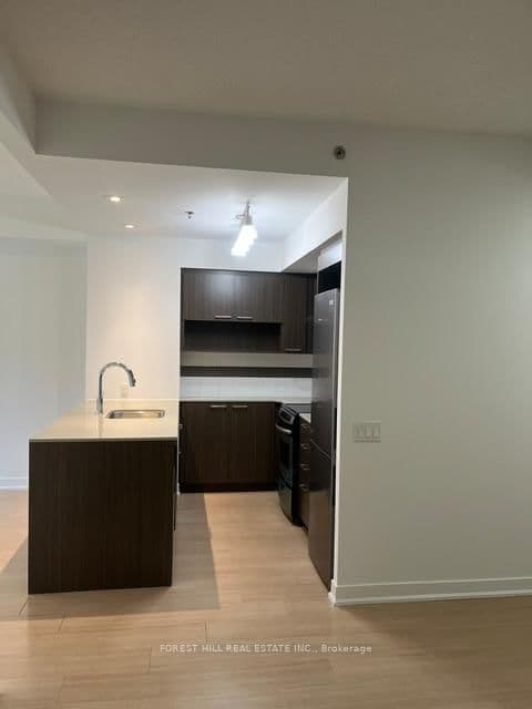 320 Tweedsmuir Avenue, Unit 209 thumbnail 10