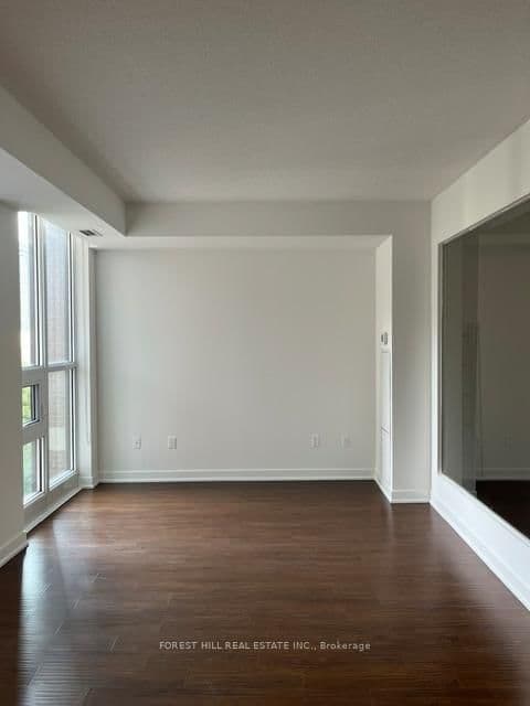 320 Tweedsmuir Avenue, Unit 301 thumbnail 14