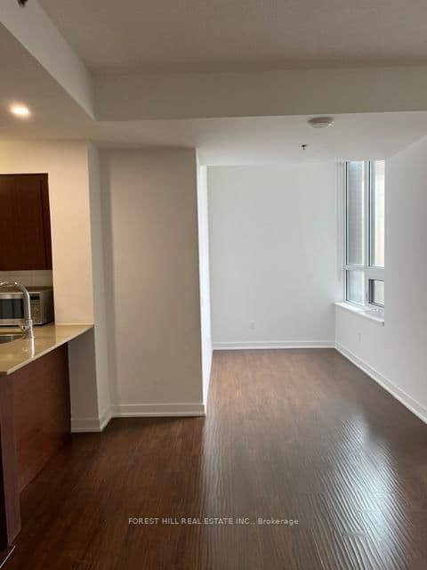 320 Tweedsmuir Avenue, Unit 301 thumbnail 16