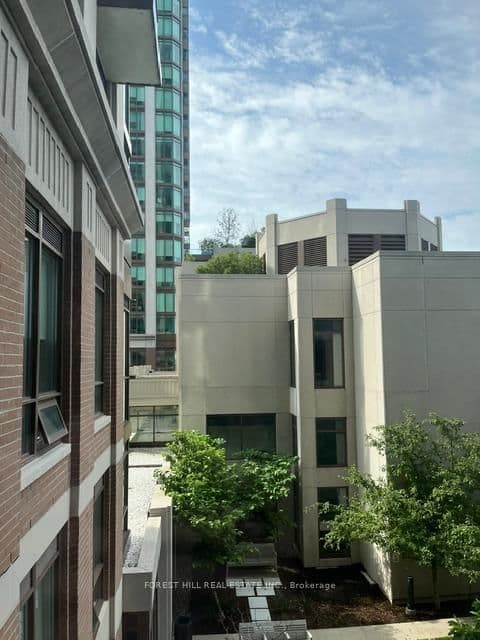 320 Tweedsmuir Avenue, Unit 301 thumbnail 26