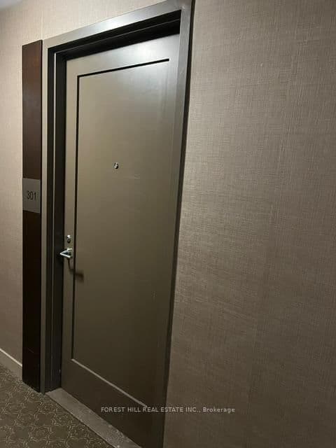 320 Tweedsmuir Avenue, Unit 301 thumbnail 5