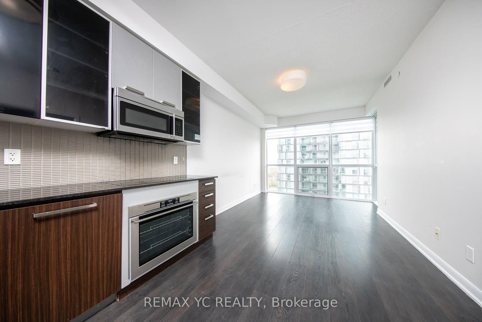 5168 Yonge Street, Unit 2708 thumbnail 3