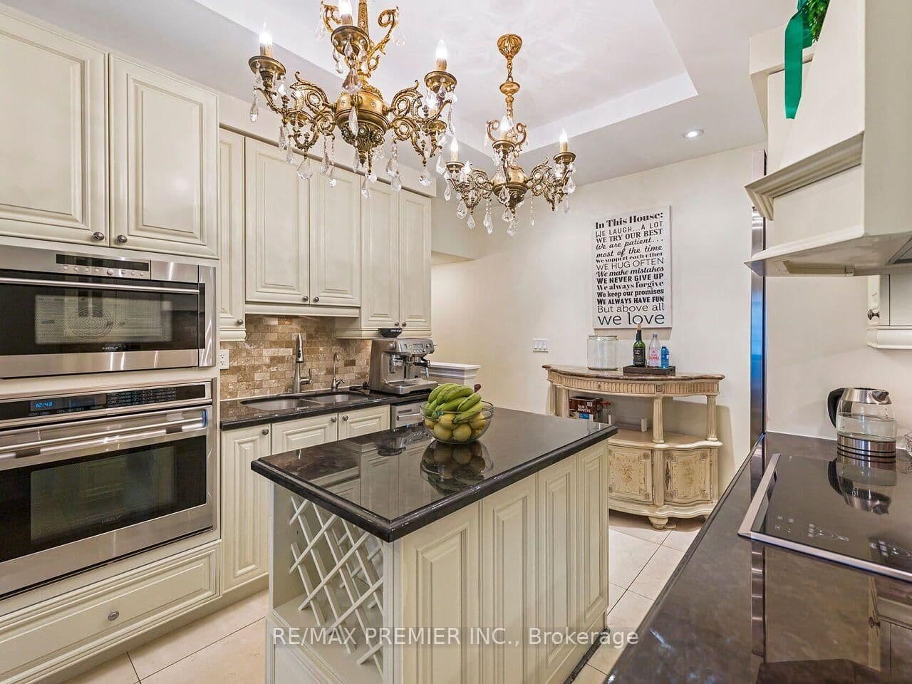 30 Hargrave Lane, Unit 14 thumbnail 12
