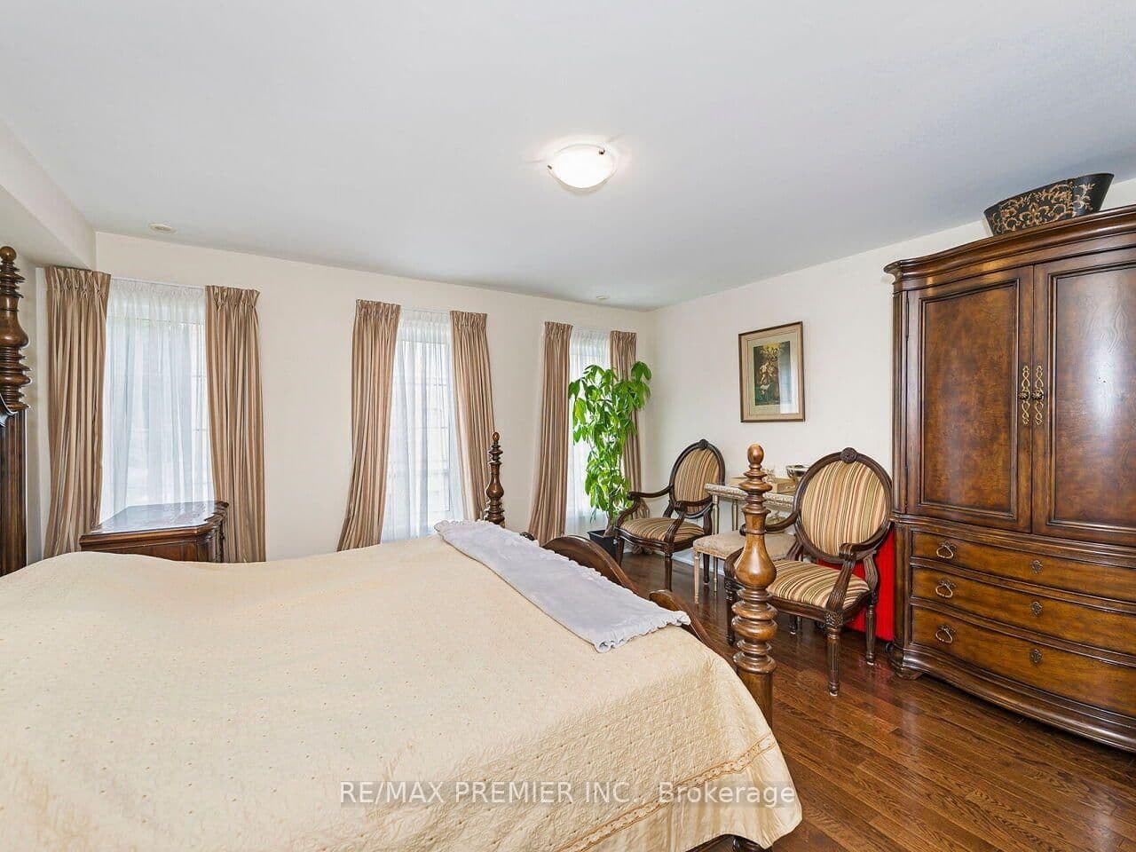 30 Hargrave Lane, Unit 14 thumbnail 23
