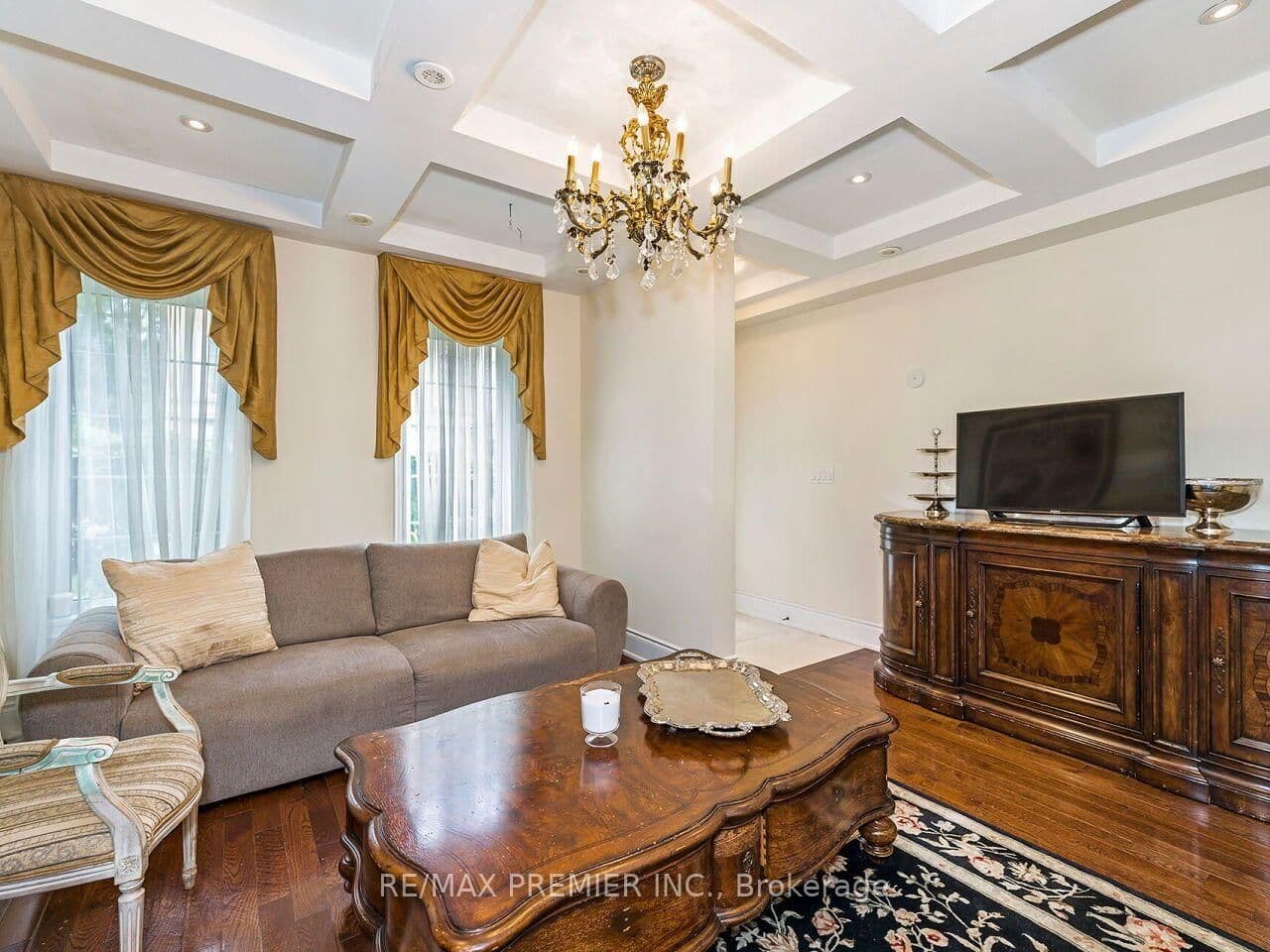30 Hargrave Lane, Unit 14 thumbnail 8