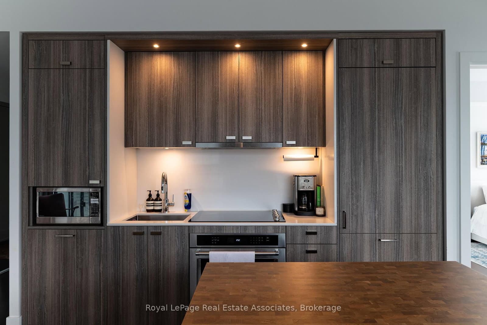 480 Front Street W, Unit 1206 thumbnail 3