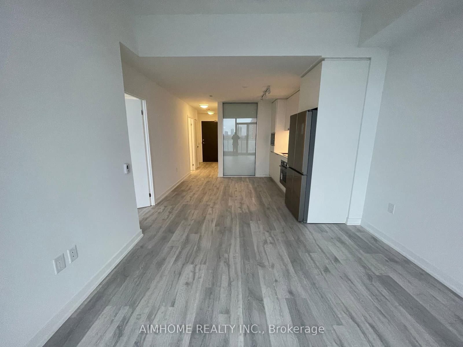 7 Golden Lion Heights, Unit N629 thumbnail 4