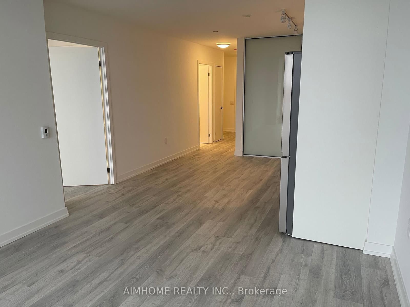 7 Golden Lion Heights, Unit N629 thumbnail 5