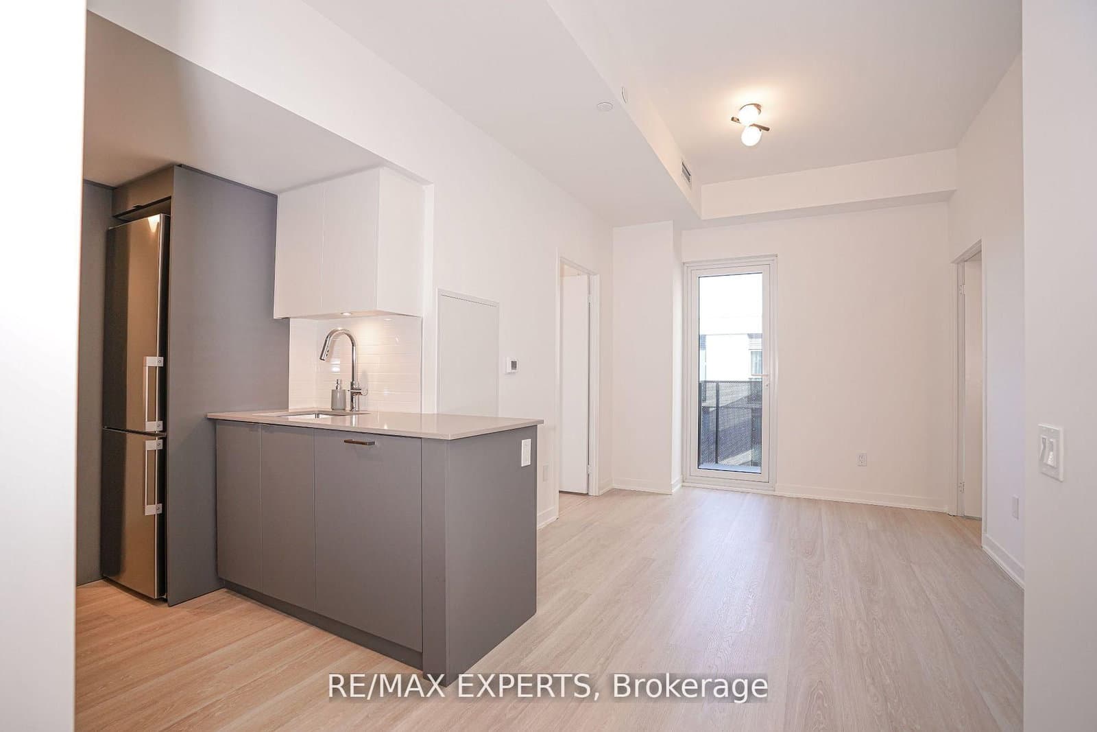 500 Wilson Avenue, Unit 532 thumbnail 2