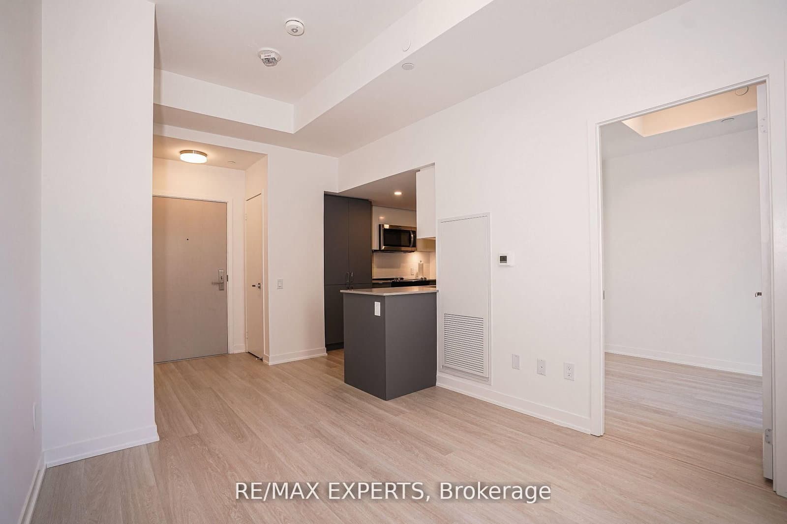500 Wilson Avenue, Unit 532 thumbnail 3