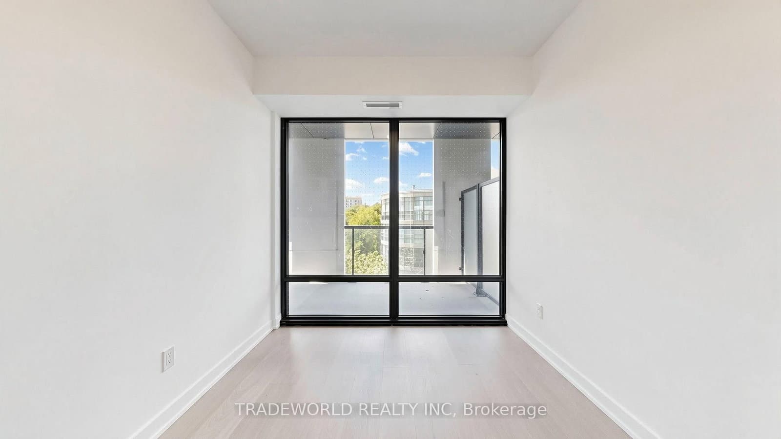 91 Montclair Avenue, Unit 707 thumbnail 14