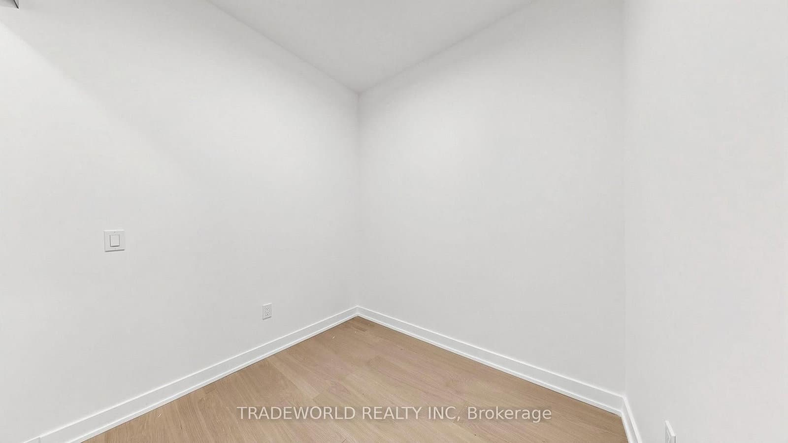 91 Montclair Avenue, Unit 707 thumbnail 25