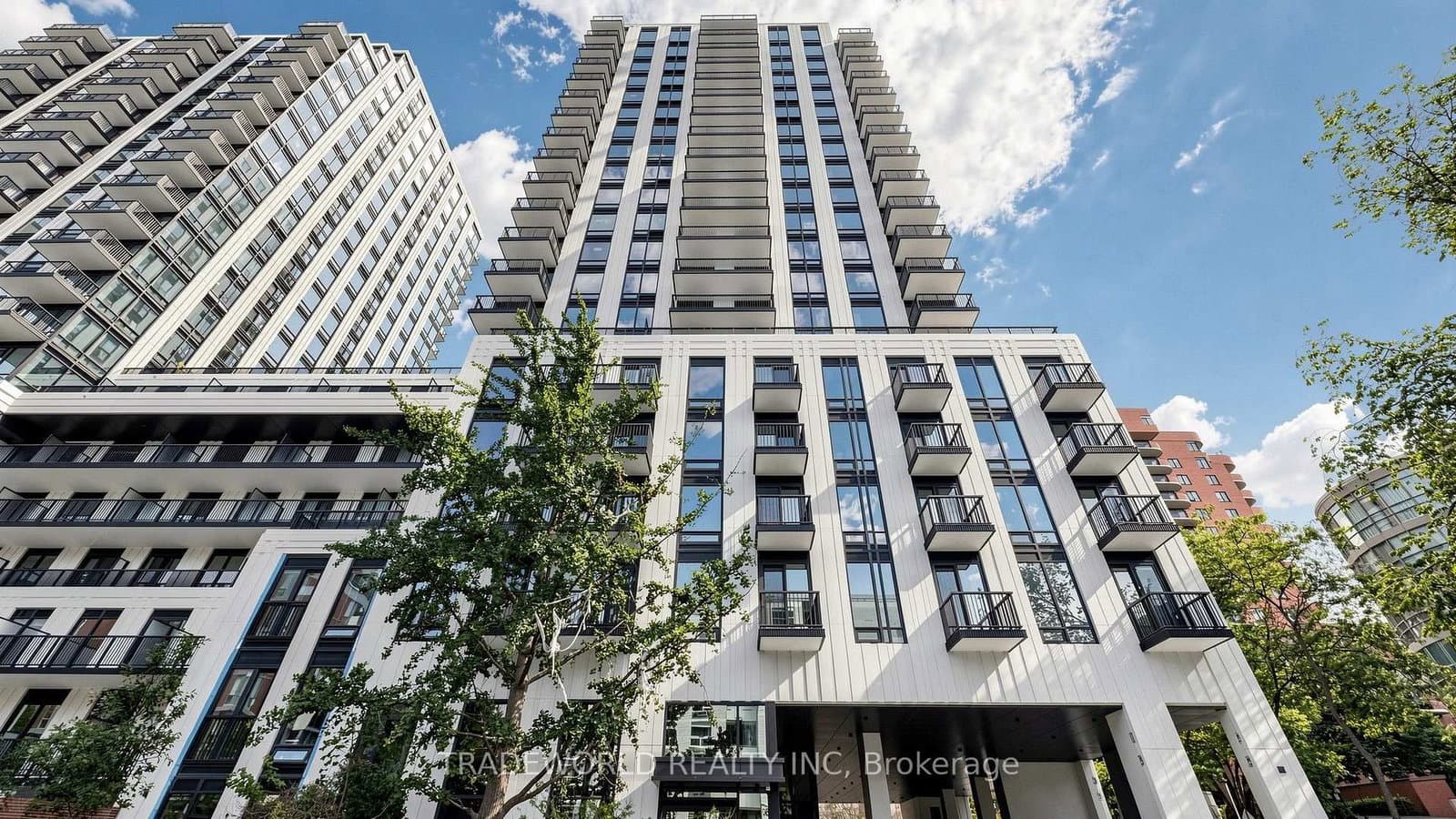 91 Montclair Avenue, Unit 707 thumbnail 3