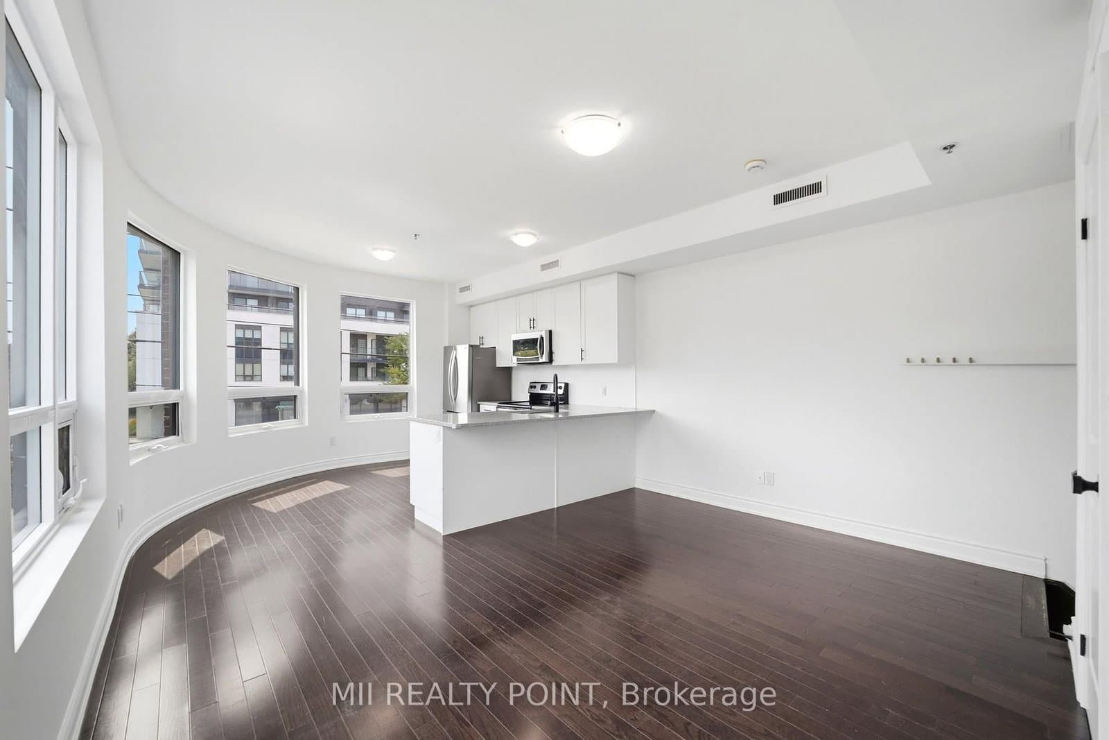 2 Maxwell Street, Unit 201 thumbnail 8
