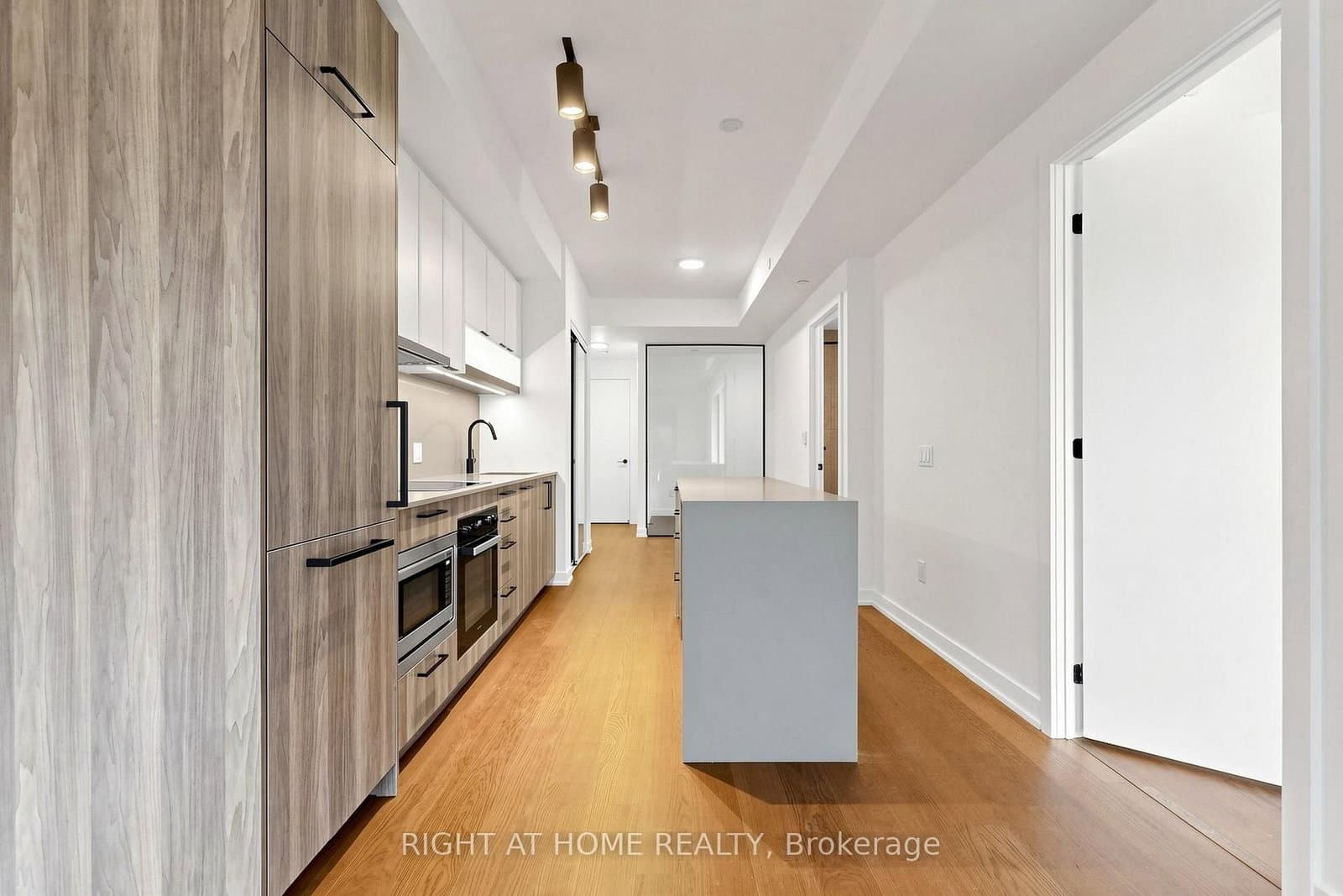 91 Montclair Avenue, Unit 521 thumbnail 12
