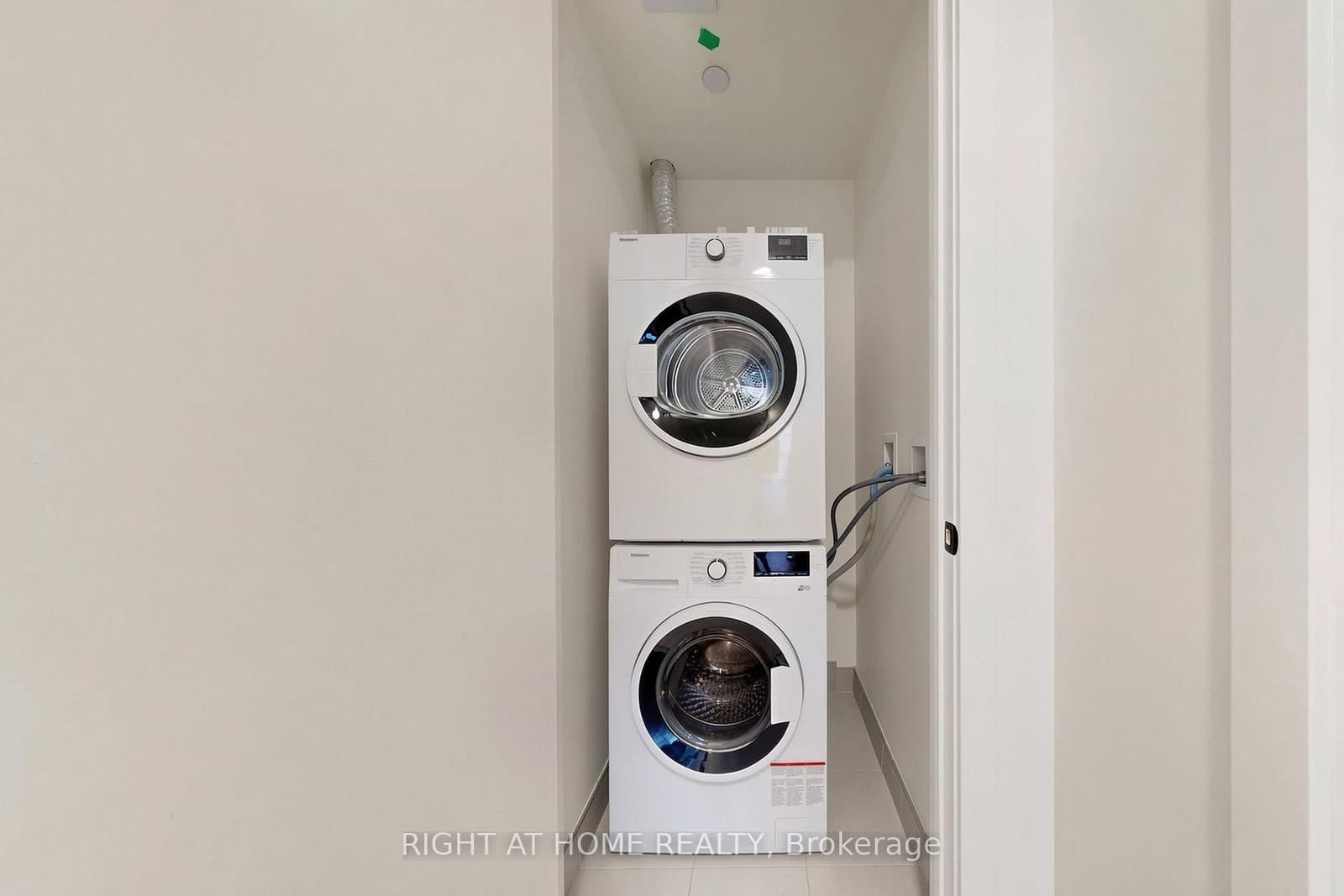 91 Montclair Avenue, Unit 521 thumbnail 34