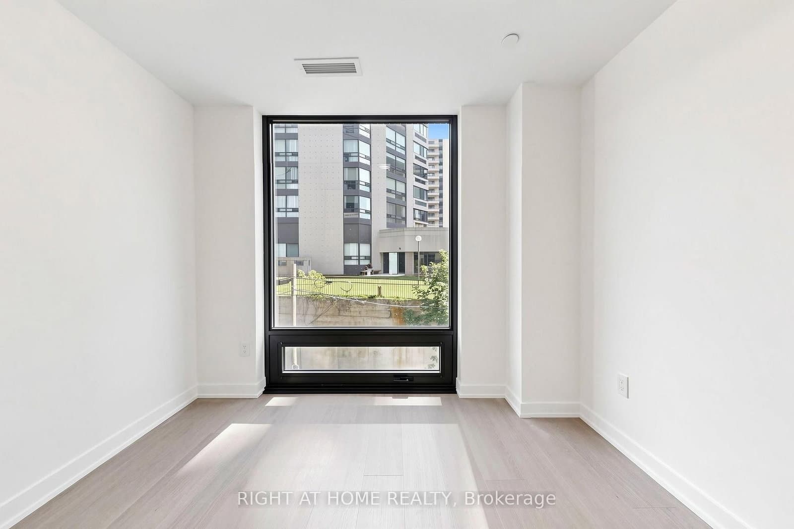 91 Montclair Avenue, Unit 536 thumbnail 19