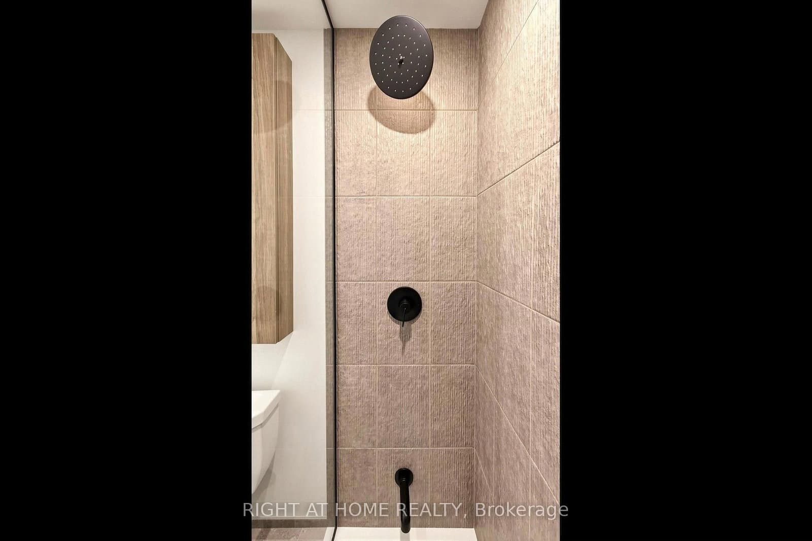 91 Montclair Avenue, Unit 536 thumbnail 24