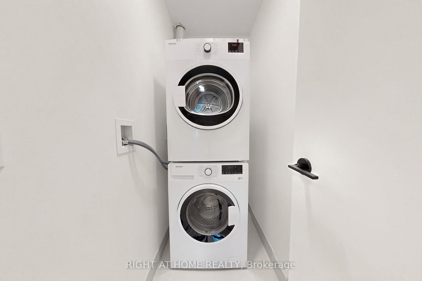91 Montclair Avenue, Unit 536 thumbnail 32