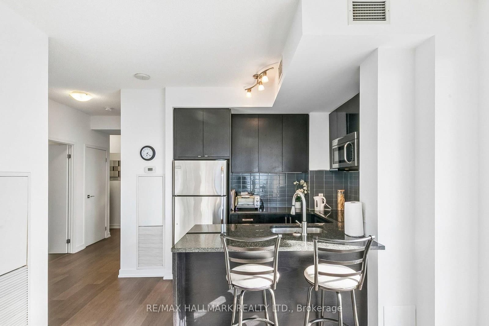 98 Lillian Street, Unit 1212 thumbnail 15