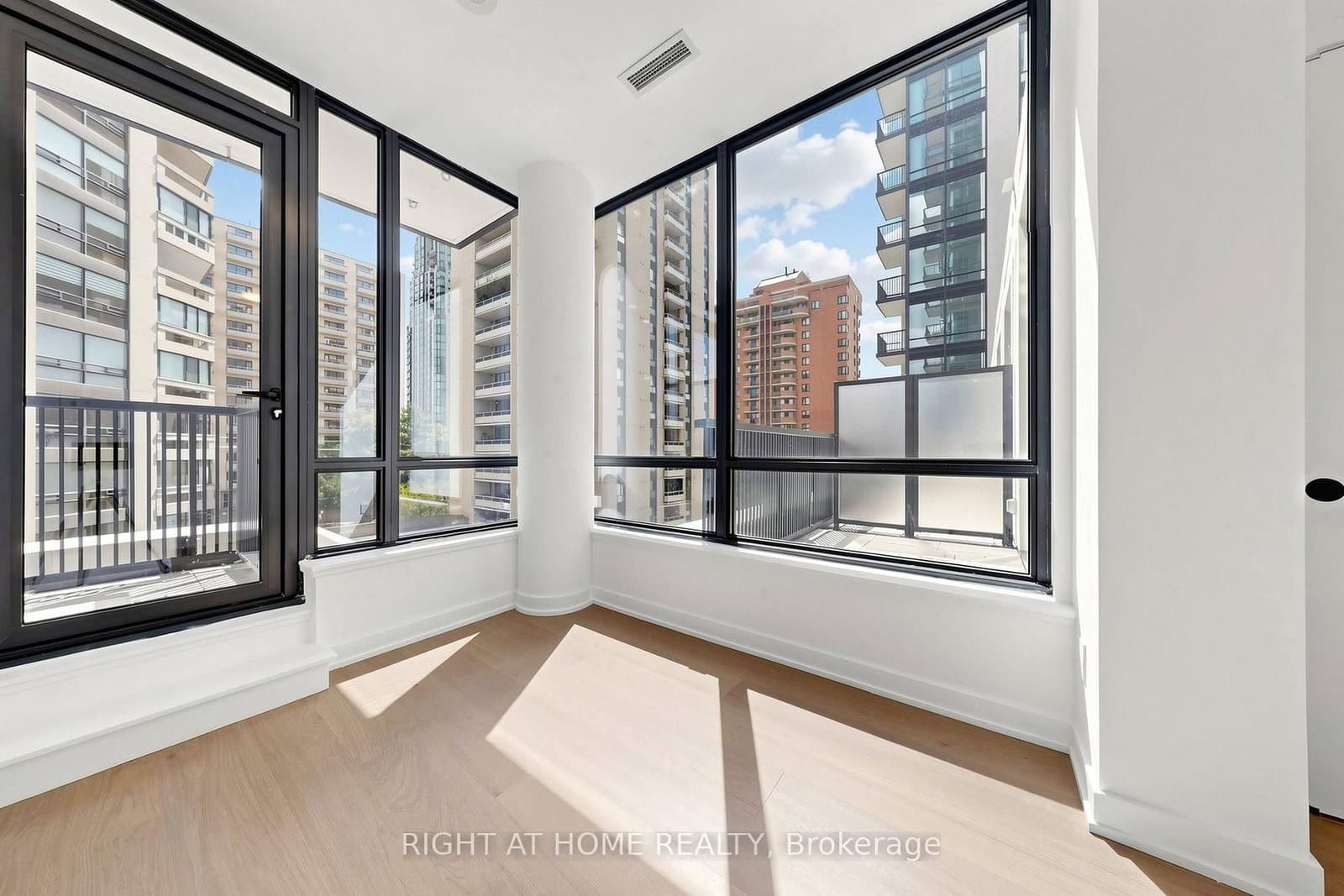 91 Montclair Avenue, Unit 832 thumbnail 17