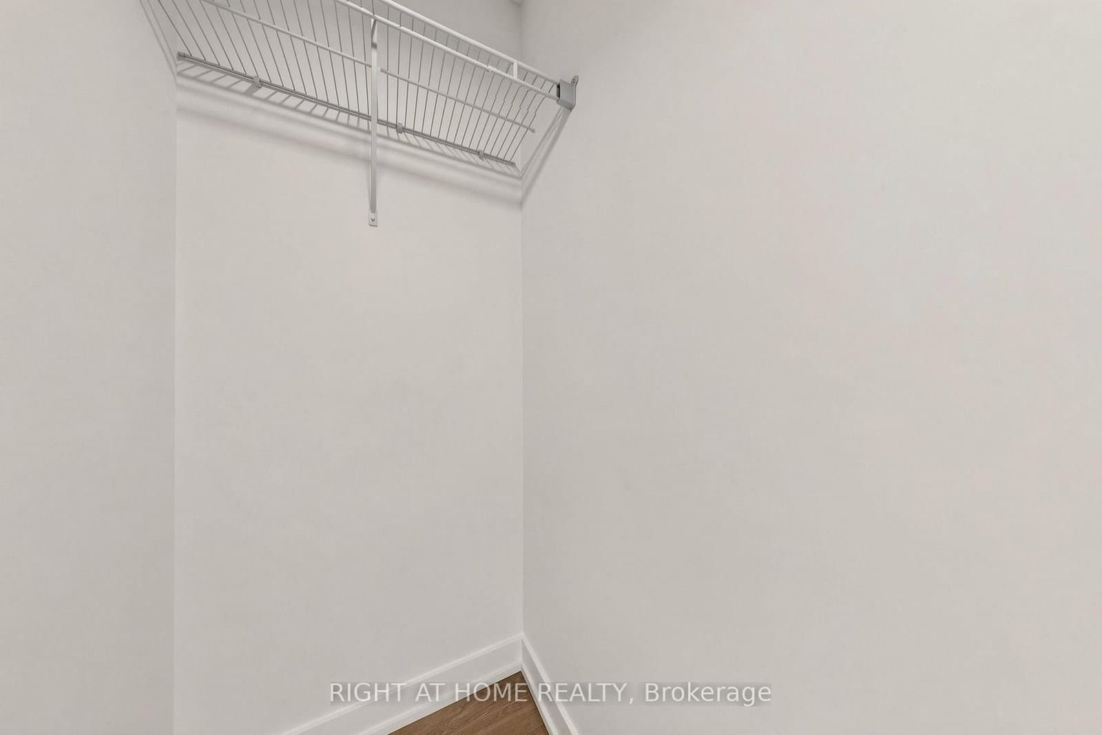 91 Montclair Avenue, Unit 832 thumbnail 26