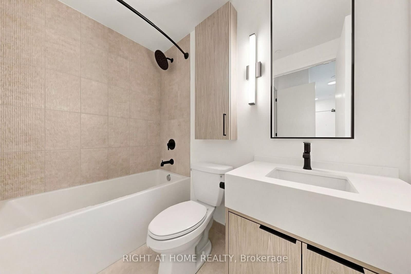 91 Montclair Avenue, Unit 832 thumbnail 27