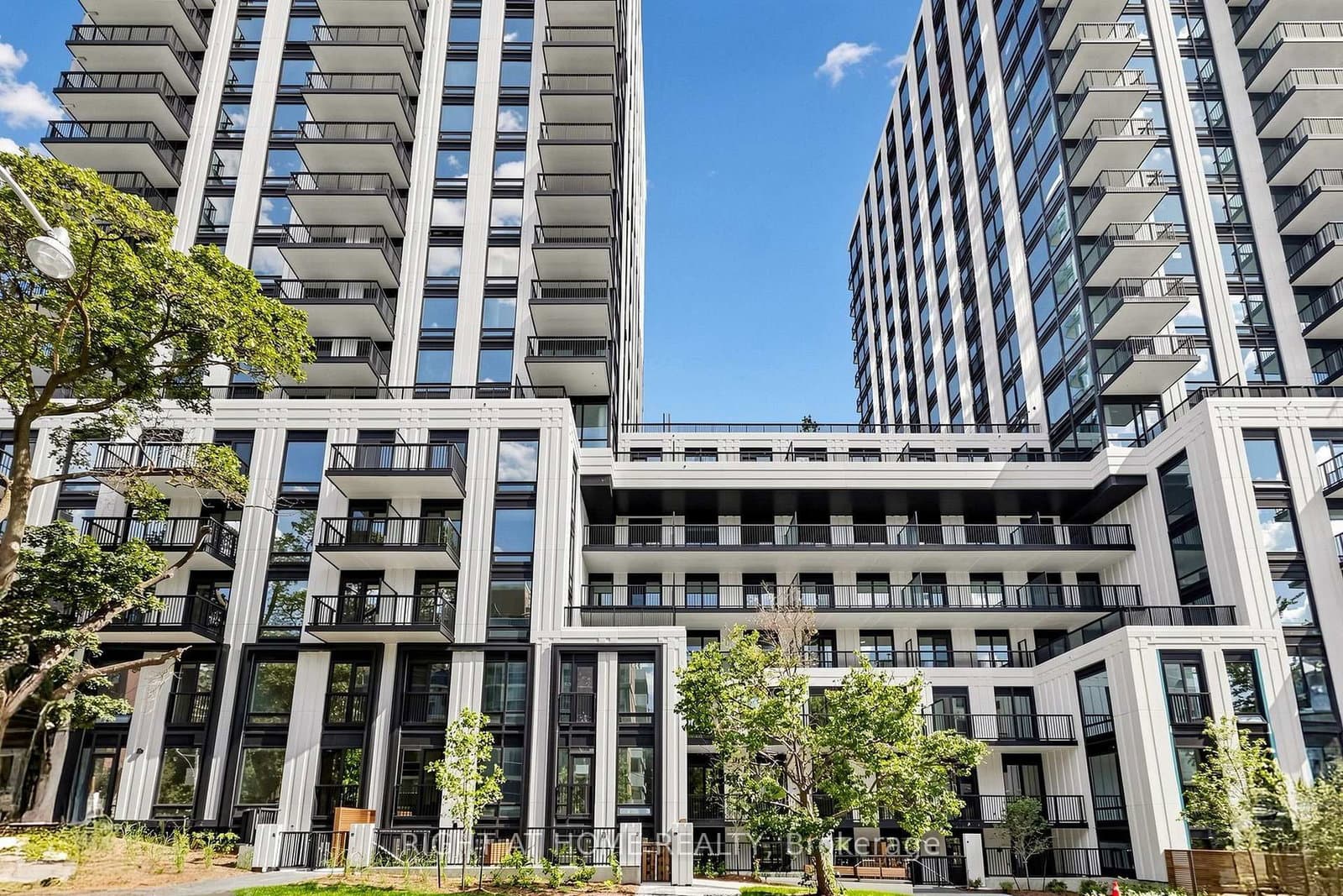 91 Montclair Avenue, Unit 832 thumbnail 3