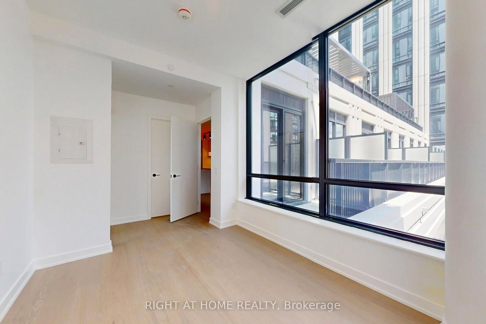 91 Montclair Avenue, Unit 837 thumbnail 19