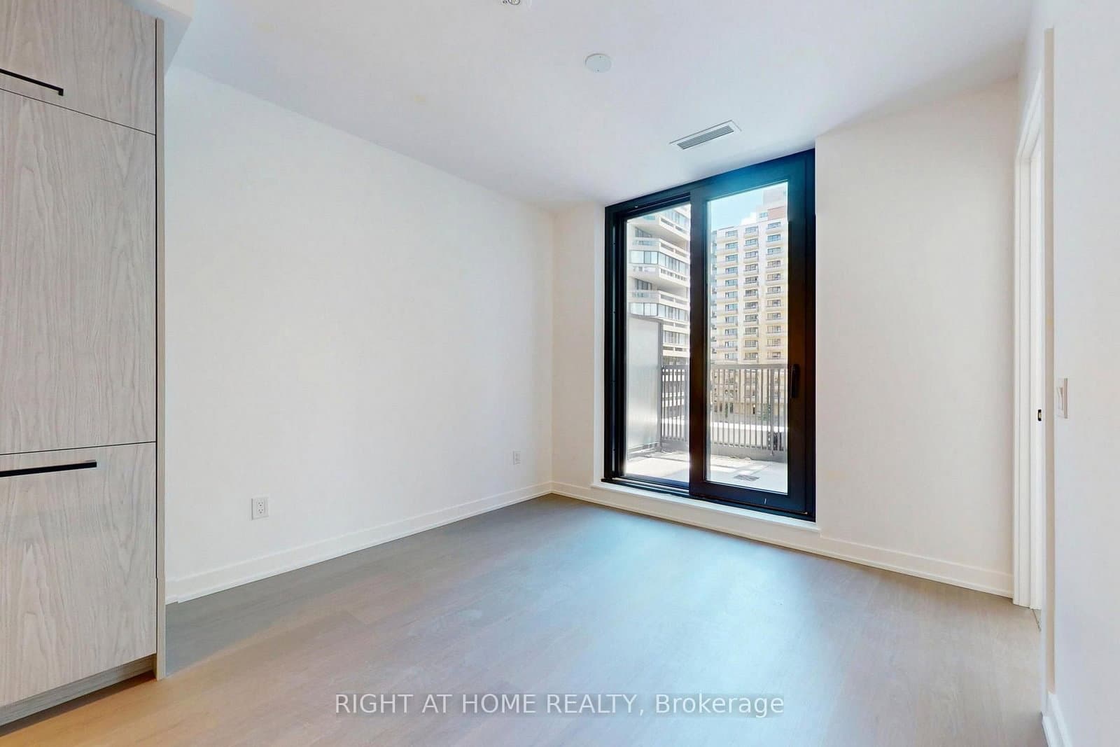 91 Montclair Avenue, Unit 837 thumbnail 6