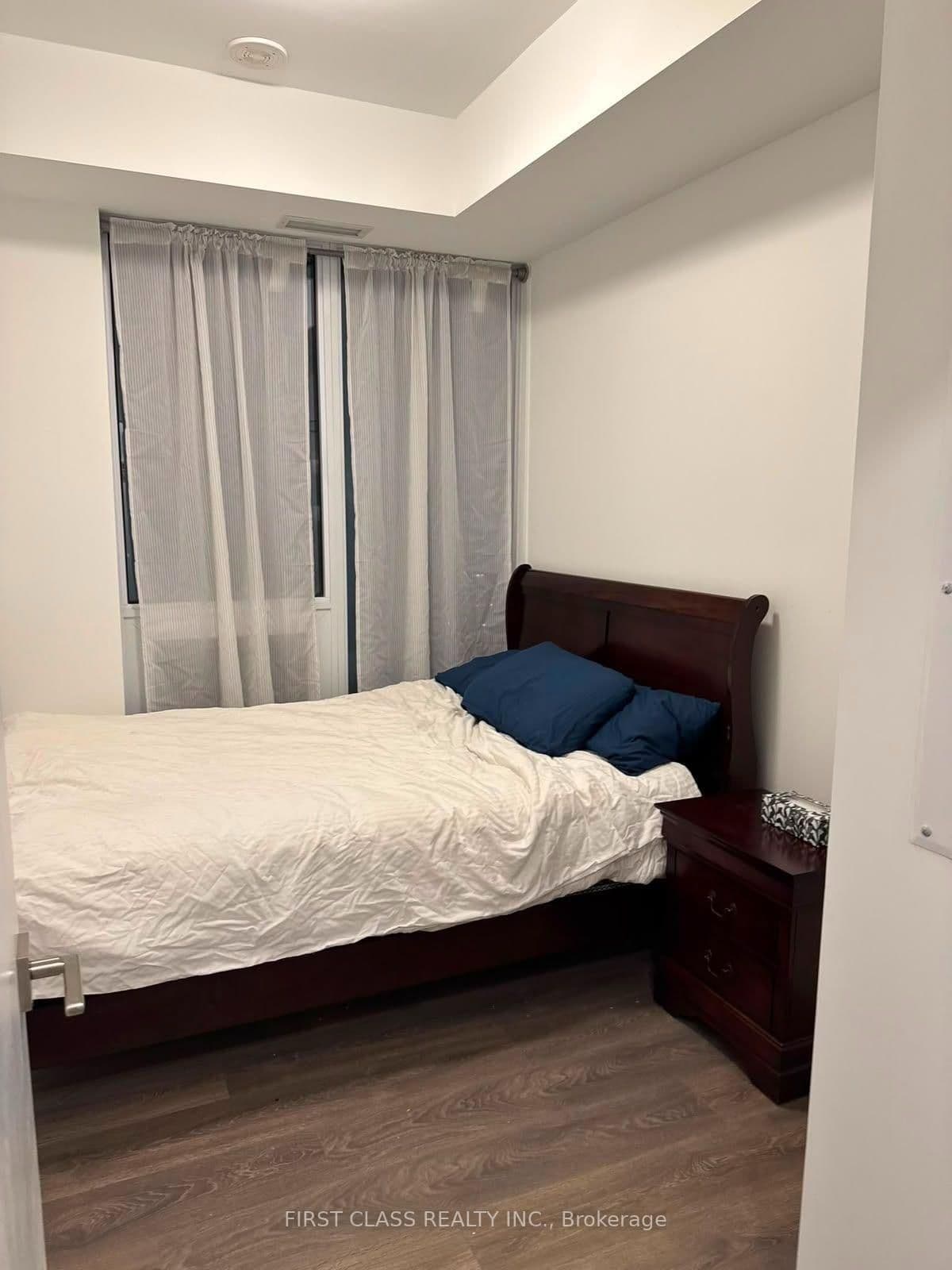 82 Dalhousie Street, Unit 2517 thumbnail 3