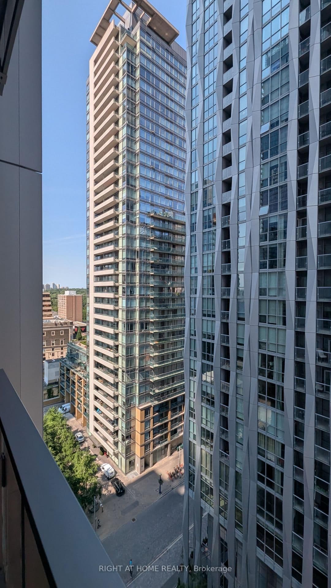 11 Yorkville Avenue, Unit 1108 thumbnail 10